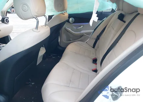 2020 Mercedes-Benz C 300 из США, поврежденный, VIN W1KWF8DB6LR574594